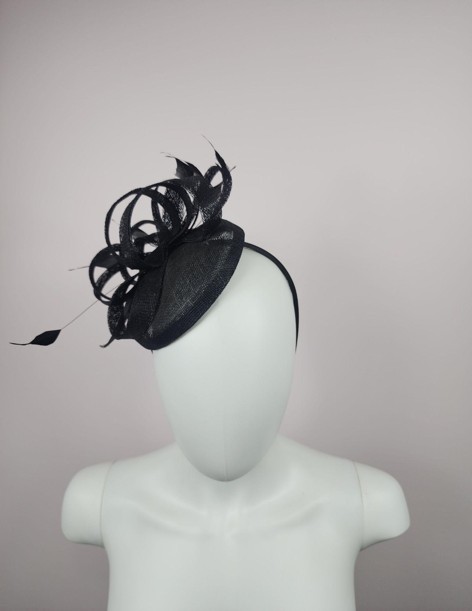 Sara Fascinator - Black