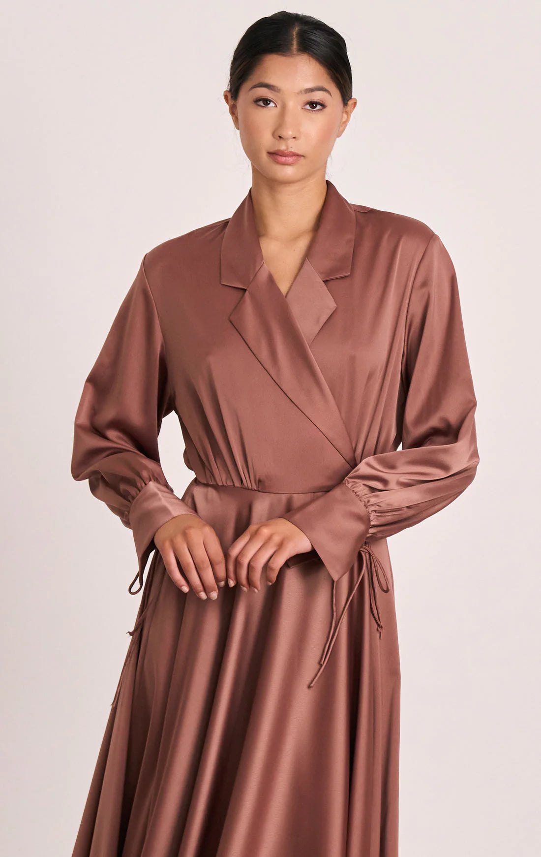 Seeker Wrap Midi Dress - Mohogany